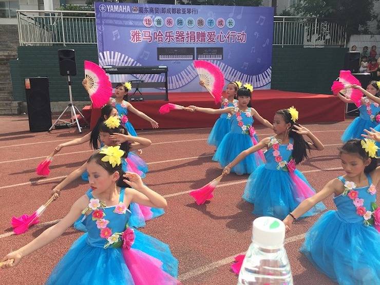 梦之城乐器爱心捐赠行动在四川金堂县举办 ——与音乐牵手 随幸福成长