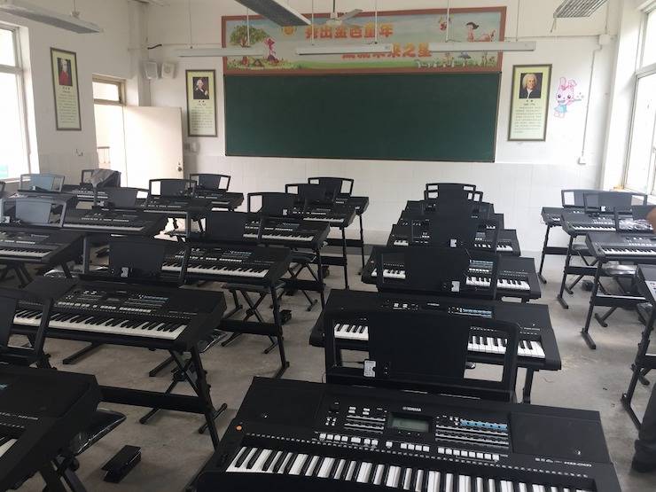 梦之城乐器爱心捐赠行动在四川金堂县举办 ——与音乐牵手 随幸福成长
